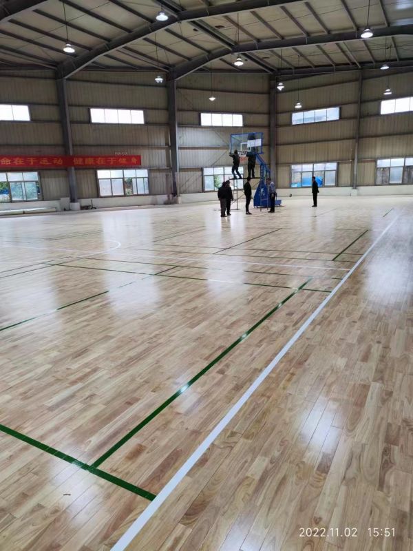 湖南德冠木業(yè)有限公司,德冠運(yùn)動(dòng)地板,跳躍者運(yùn)動(dòng)地板,籃球館地板,舞臺(tái)地板